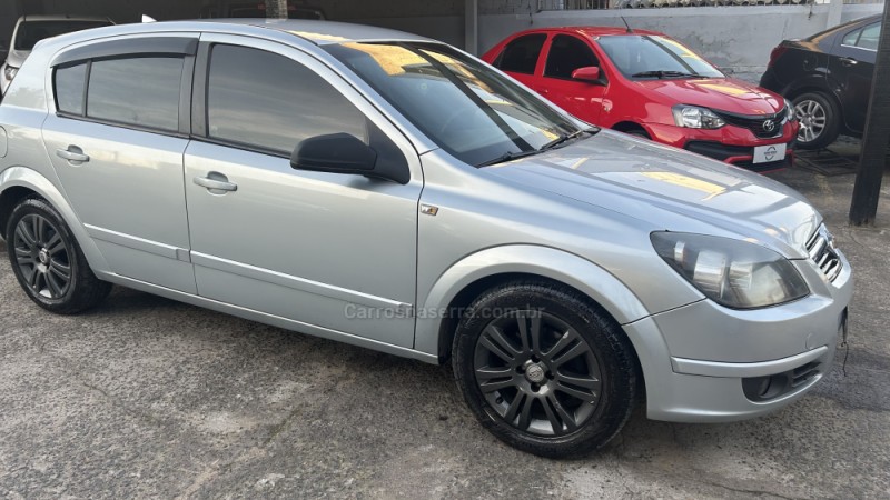 VECTRA 2.0 MPFI GT HATCH 8V FLEX 4P MANUAL - 2008 - GRAVATAí