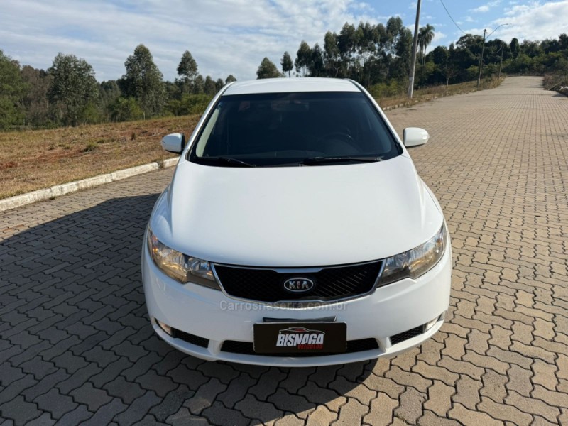 CERATO 1.6 EX2 SEDAN 16V GASOLINA 4P MANUAL - 2011 - BROCHIER