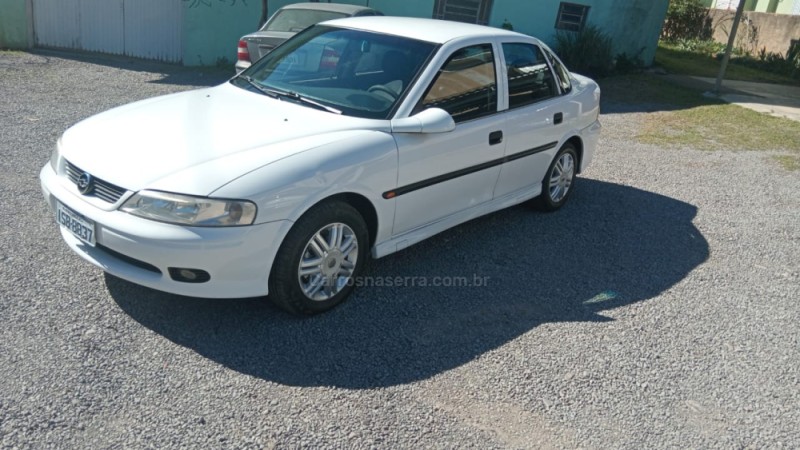 VECTRA 2.0 MPFI GLS 8V GASOLINA 4P MANUAL - 2000 - BENTO GONçALVES