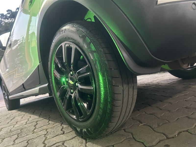 ONIX 1.4 MPFI ACTIV 8V FLEX 4P MANUAL - 2019 - TRêS COROAS