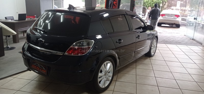 VECTRA 2.0 MPFI GT HATCH 8V FLEX 4P MANUAL - 2011 - CAXIAS DO SUL