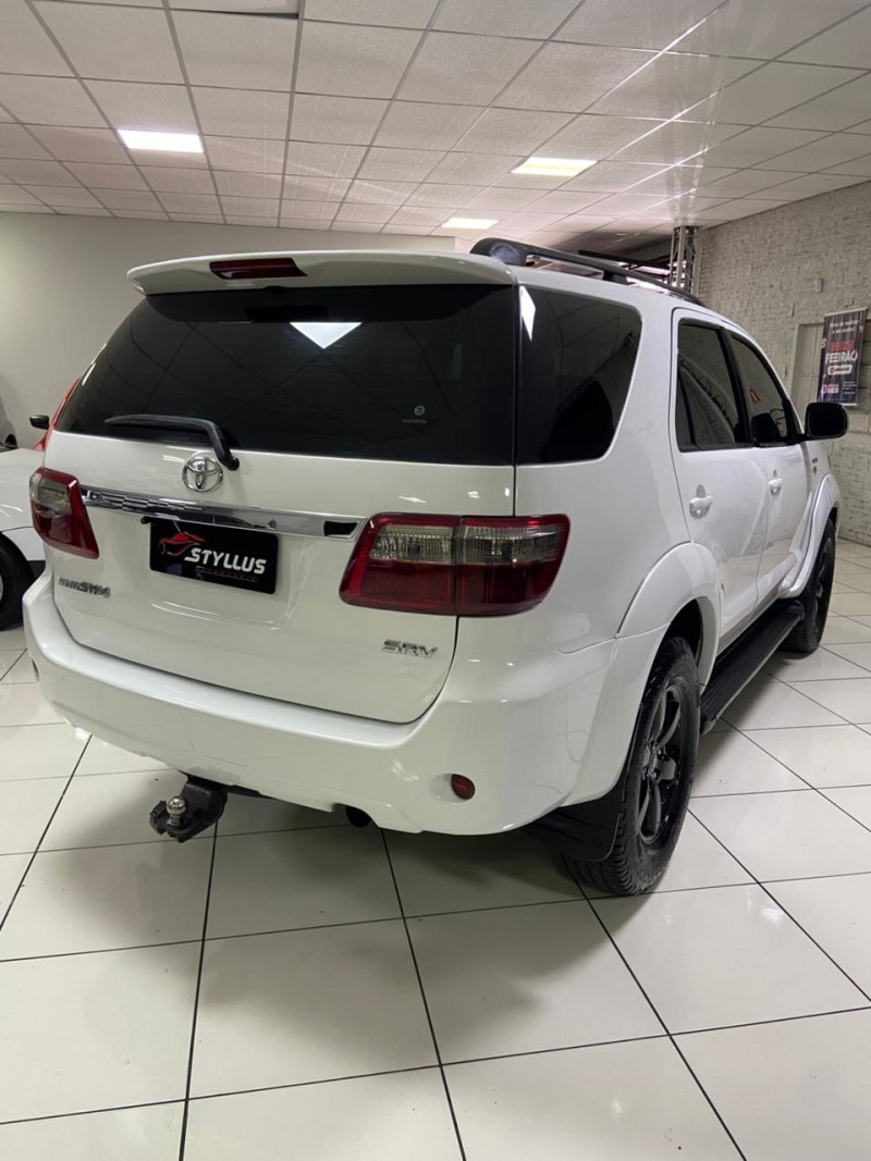 HILUX SW4 3.0 SRV 4X4 7 LUGARES 16V TURBO INTERCOOLER DIESEL 4P AUTOMÁTICO - 2011 - ESTâNCIA VELHA