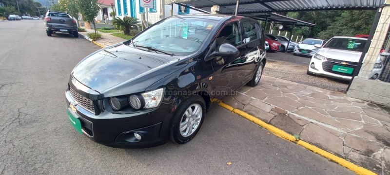 SONIC 1.6 LT 16V FLEX 4P MANUAL