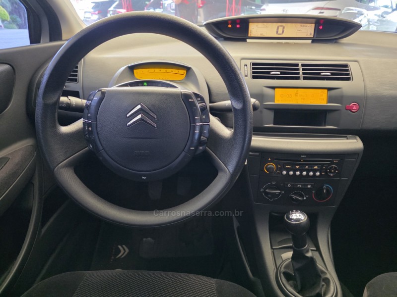 C4 2.0 GLX 16V FLEX 4P MANUAL - 2010 - SAPIRANGA