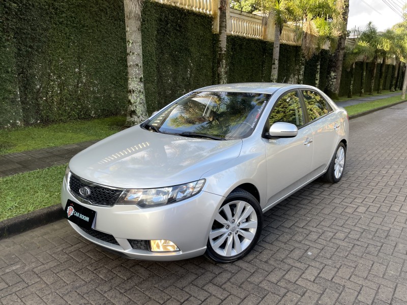cerato 1.6 sx3 16v gasolina 4p automatico 2011 caxias do sul