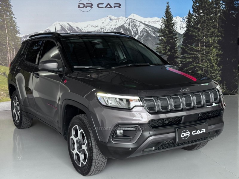 COMPASS 2.0 16V DIESEL TRAILHAWK 4X4 AUTOMÁTICO - 2023 - GARIBALDI