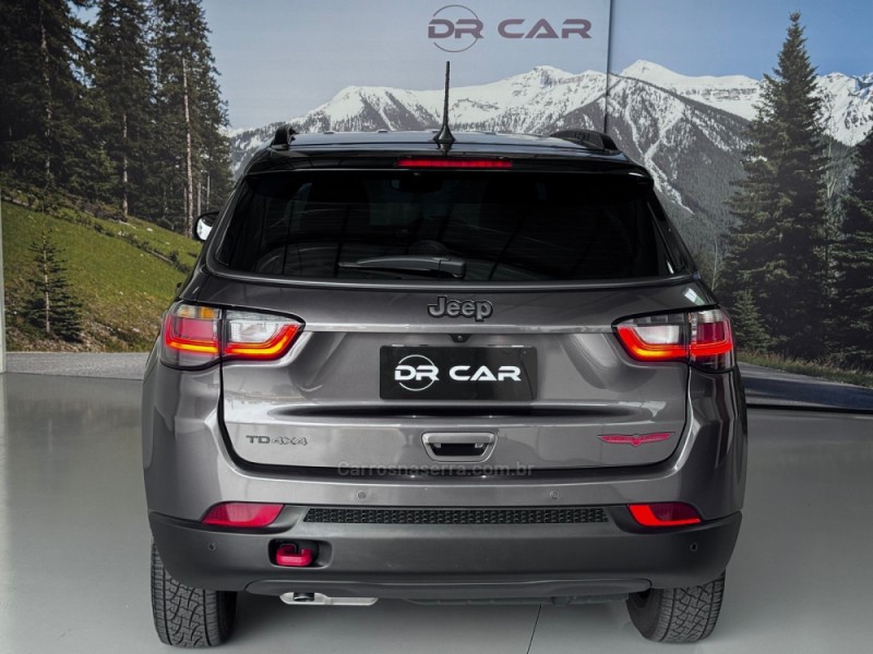 COMPASS 2.0 16V DIESEL TRAILHAWK 4X4 AUTOMÁTICO - 2023 - GARIBALDI