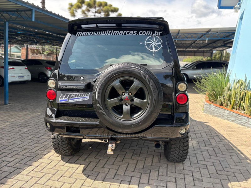 PAJERO TR4 2.0 4X4 16V 140CV FLEX 4P MANUAL - 2009 - CANELA