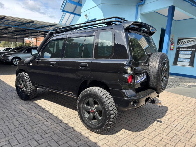 PAJERO TR4 2.0 4X4 16V 140CV FLEX 4P MANUAL - 2009 - CANELA