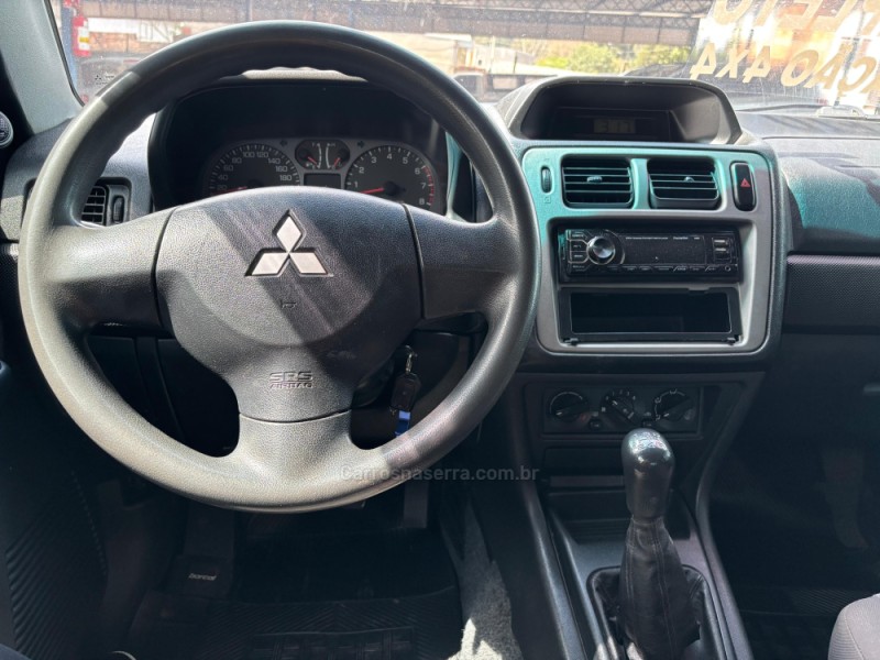 PAJERO TR4 2.0 4X4 16V 140CV FLEX 4P MANUAL - 2009 - CANELA