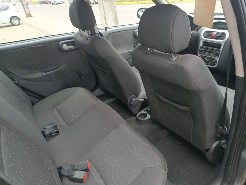 CORSA 1.4 MPFI PREMIUM SEDAN 8V FLEX 4P MANUAL - 2012 - BOM PRINCíPIO