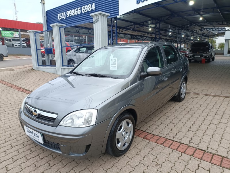 CORSA 1.4 MPFI PREMIUM SEDAN 8V FLEX 4P MANUAL