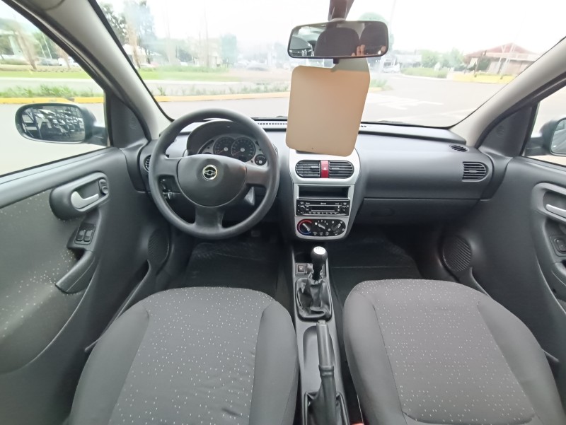 CORSA 1.4 MPFI PREMIUM SEDAN 8V FLEX 4P MANUAL - 2012 - BOM PRINCíPIO