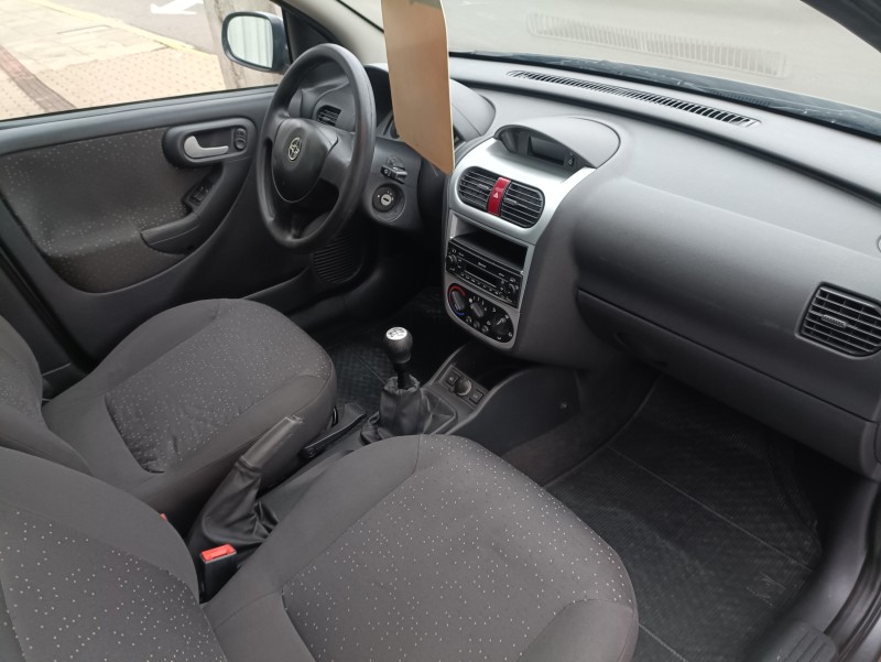CORSA 1.4 MPFI PREMIUM SEDAN 8V FLEX 4P MANUAL - 2012 - BOM PRINCíPIO
