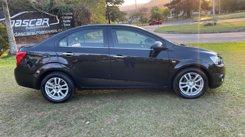 SONIC 1.6 LTZ SEDAN 16V FLEX 4P AUTOMÁTICO - 2013 - BOM PRINCíPIO
