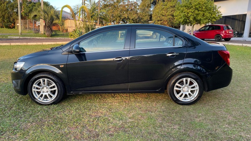 SONIC 1.6 LTZ SEDAN 16V FLEX 4P AUTOMÁTICO - 2013 - BOM PRINCíPIO