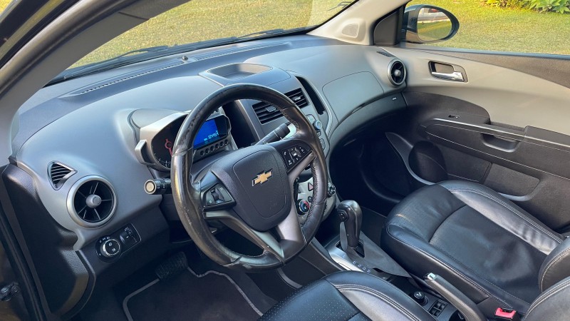 SONIC 1.6 LTZ SEDAN 16V FLEX 4P AUTOMÁTICO - 2013 - BOM PRINCíPIO