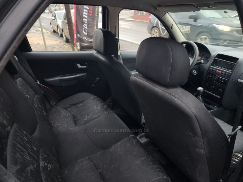 PALIO 1.3 MPI FIRE ELX WEEKEND 8V FLEX 4P MANUAL - 2005 - VACARIA