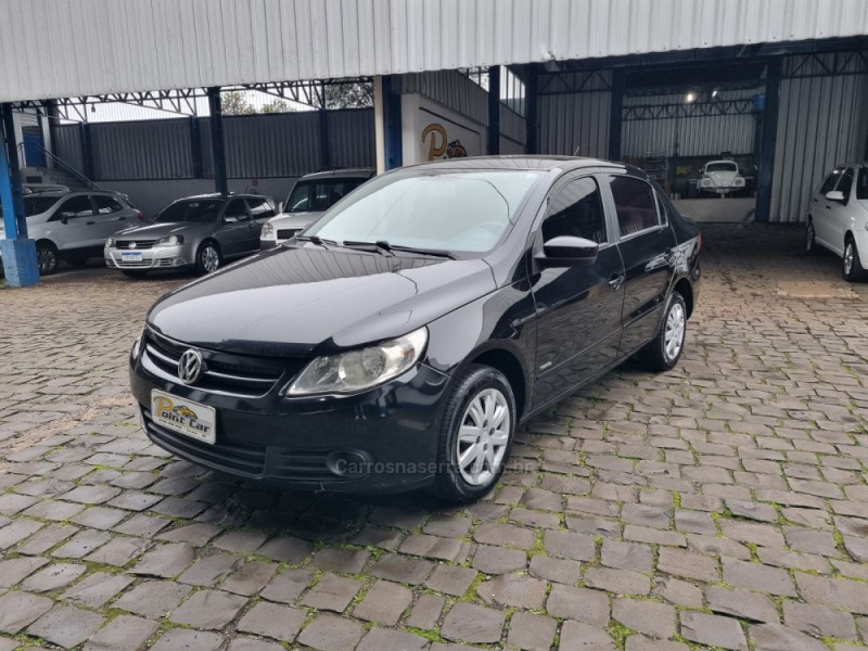 VOYAGE 1.0 MI TRENDLINE 8V FLEX 4P MANUAL - 2013 - VACARIA