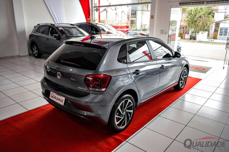 POLO 1.0	200 TSI HIGHLINE AUTOMÁTICO  - 2022 - SANTA CRUZ DO SUL