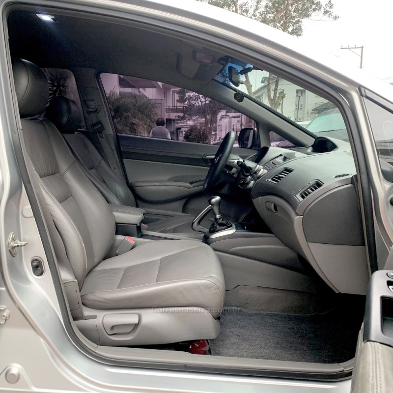 CIVIC 1.8 LXL 16V FLEX 4P MANUAL - 2010 - FLORES DA CUNHA