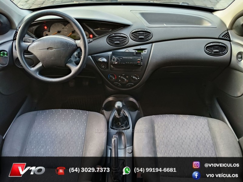 FOCUS 1.6 GL 8V GASOLINA 4P MANUAL - 2004 - CAXIAS DO SUL