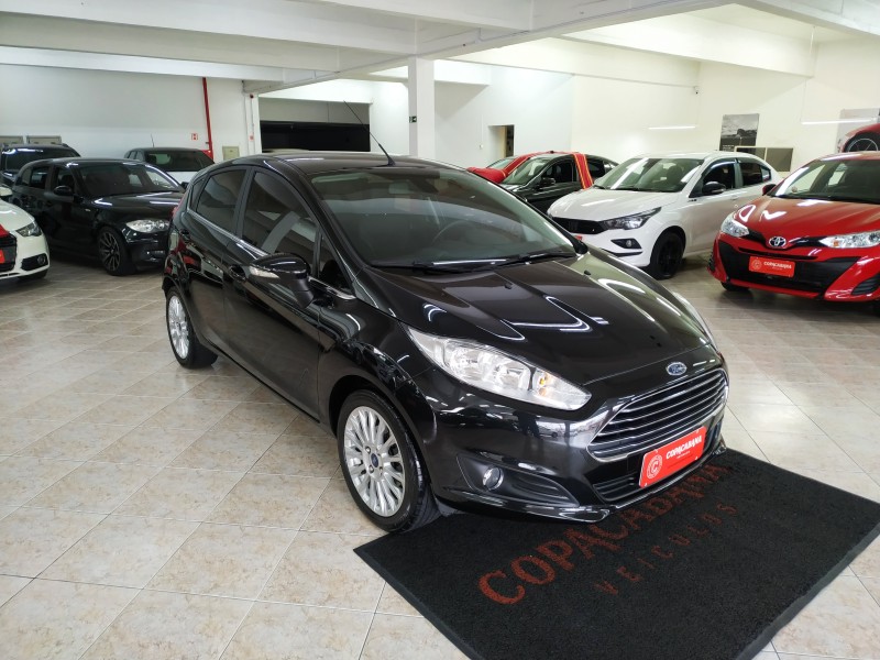 FIESTA 1.6 TITANIUM PLUS HATCH 16V FLEX 4P AUTOMÁTICO - 2017 - CAXIAS DO SUL
