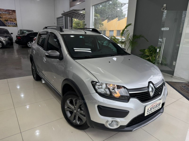 SANDERO 1.6 STEPWAY RIP CURL 8V FLEX 4P MANUAL - 2017 - SãO LEOPOLDO