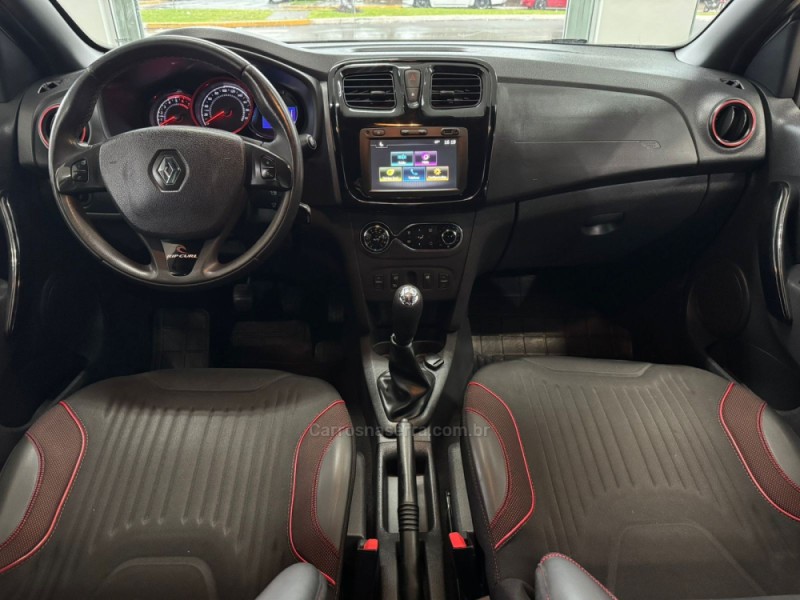 SANDERO 1.6 STEPWAY RIP CURL 8V FLEX 4P MANUAL - 2017 - SãO LEOPOLDO