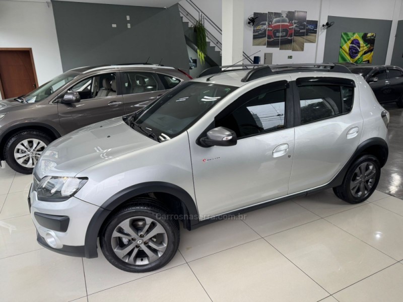 sandero 1.6 stepway rip curl 8v flex 4p manual 2017 sao leopoldo