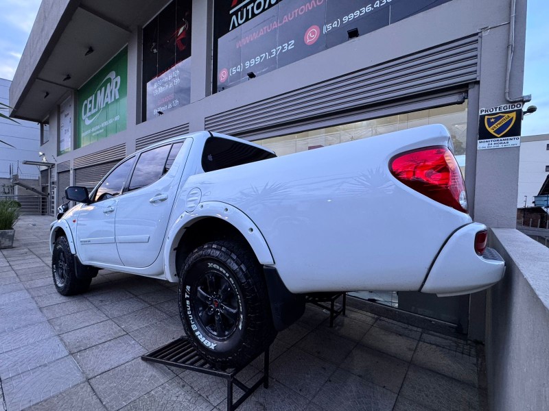 L200 TRITON 3.2 GLX 4X4 CD 16V TURBO INTERCOLER DIESEL 4P MANUAL - 2013 - CAXIAS DO SUL
