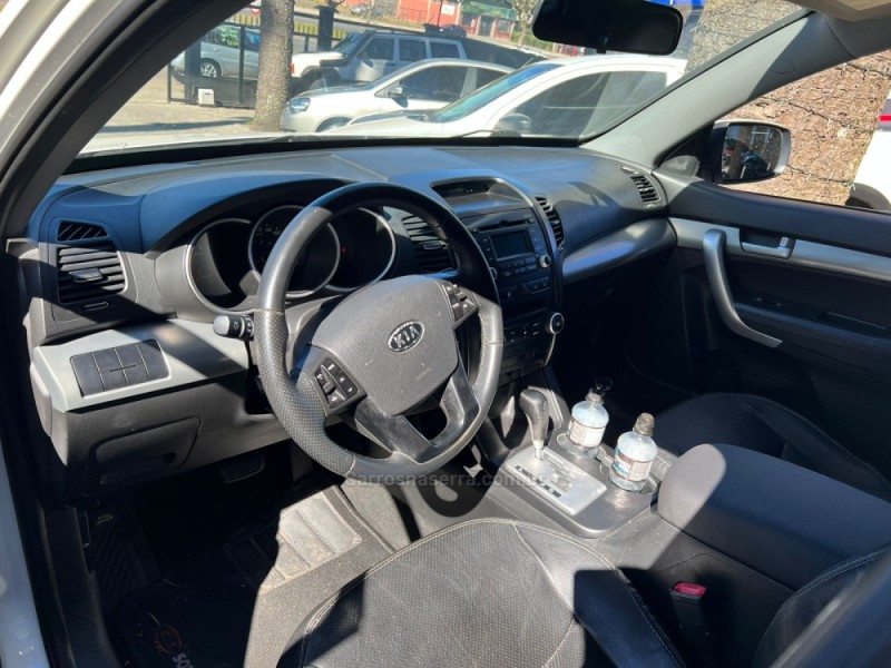 SORENTO 2.4 EX 4X2 16V GASOLINA 4P AUTOMÁTICO - 2012 - CANELA