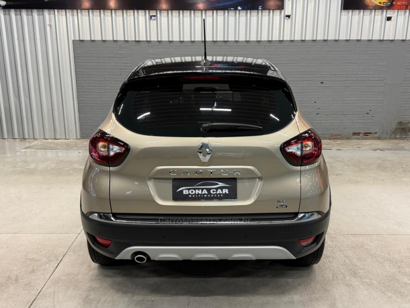 CAPTUR 1.3 INTENSE TURBO 16V FLEX 5P AUTOMÁTICO - 2022 - CAXIAS DO SUL