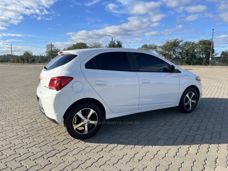 ONIX 1.4 MPFI LTZ 8V FLEX 4P MANUAL - 2017 - ANTôNIO PRADO