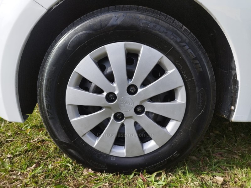 HB20S 1.6 COMFORT PLUS 16V FLEX 4P MANUAL - 2014 - NOVO HAMBURGO