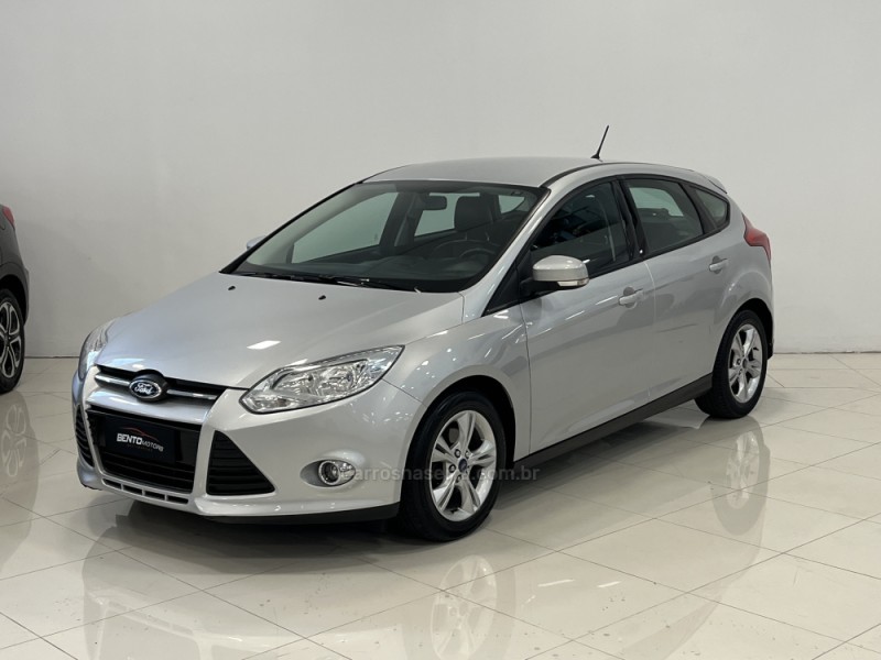 focus 1.6 se hatch 16v flex 4p automatico 2014 bento goncalves