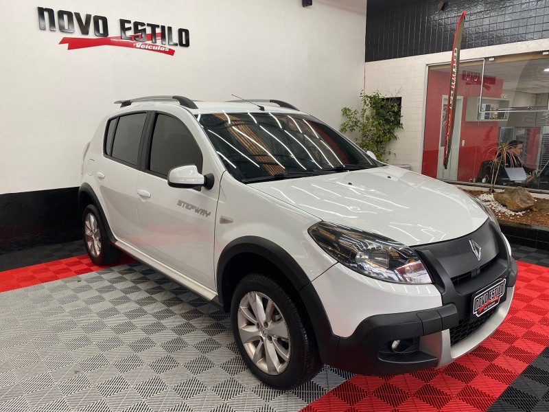 SANDERO 1.6 STEPWAY 16V FLEX 4P AUTOMÁTICO - 2014 - CAXIAS DO SUL