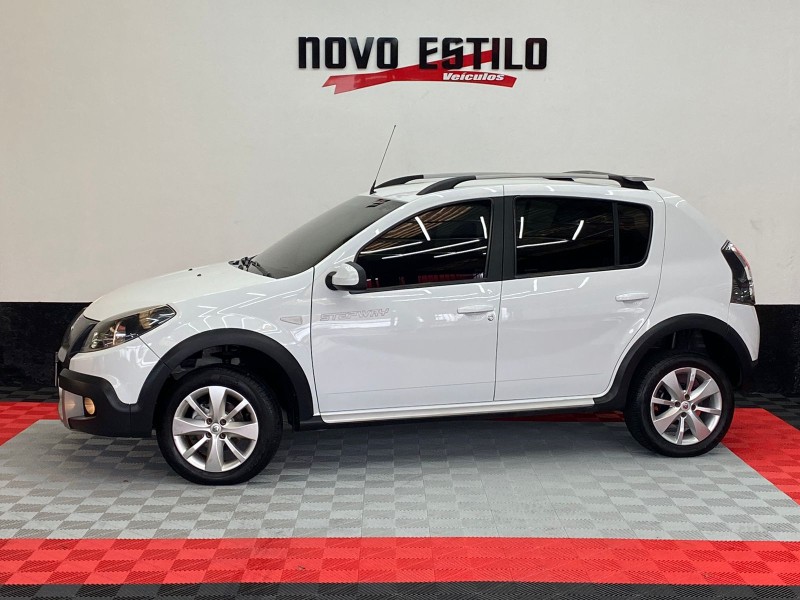 sandero 1.6 stepway 16v flex 4p automatico 2014 caxias do sul