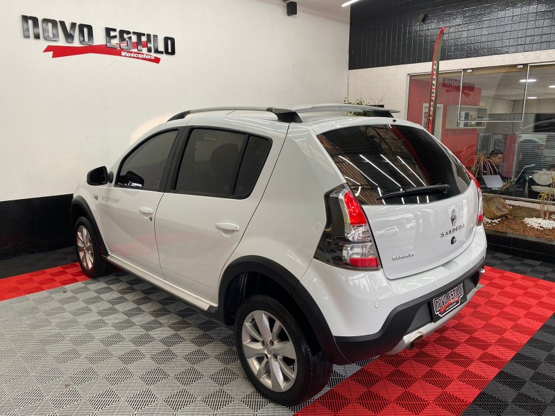 SANDERO 1.6 STEPWAY 16V FLEX 4P AUTOMÁTICO - 2014 - CAXIAS DO SUL