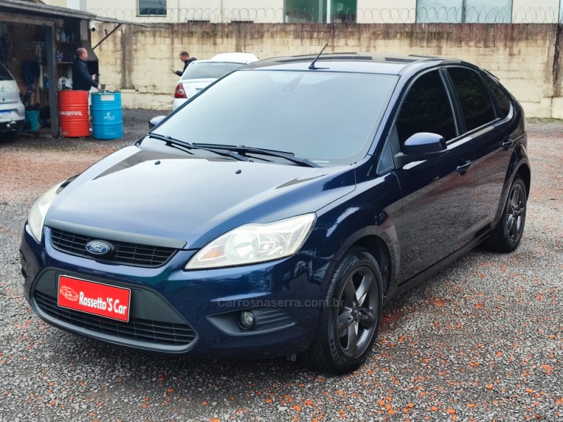 FOCUS 2.0 GLX 16V GASOLINA 4P MANUAL - 2013 - FARROUPILHA