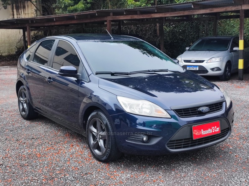 FOCUS 2.0 GLX 16V GASOLINA 4P MANUAL - 2013 - FARROUPILHA