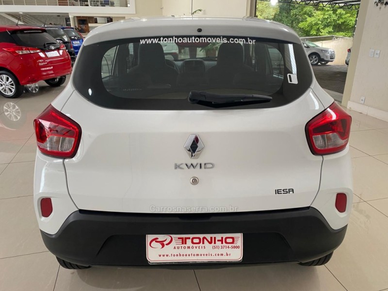 KWID 1.0 12V SCE FLEX ZEN MANUAL - 2023 - LAJEADO