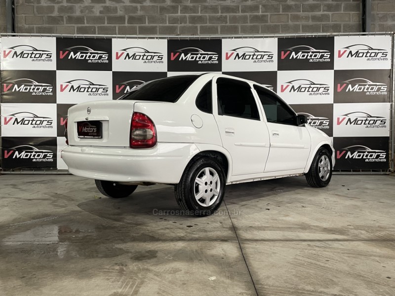 CORSA 1.0 MPFI CLASSIC SEDAN 8V GASOLINA 4P MANUAL - 2003 - PAROBé