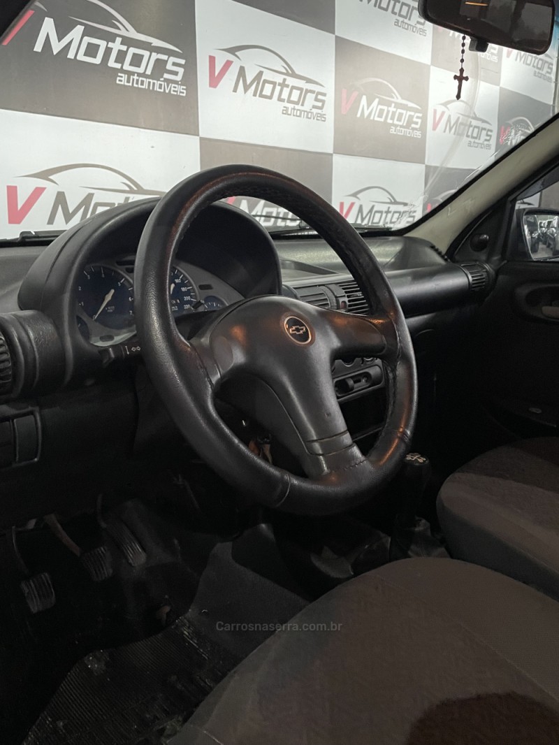 CORSA 1.0 MPFI CLASSIC SEDAN 8V GASOLINA 4P MANUAL - 2003 - PAROBé