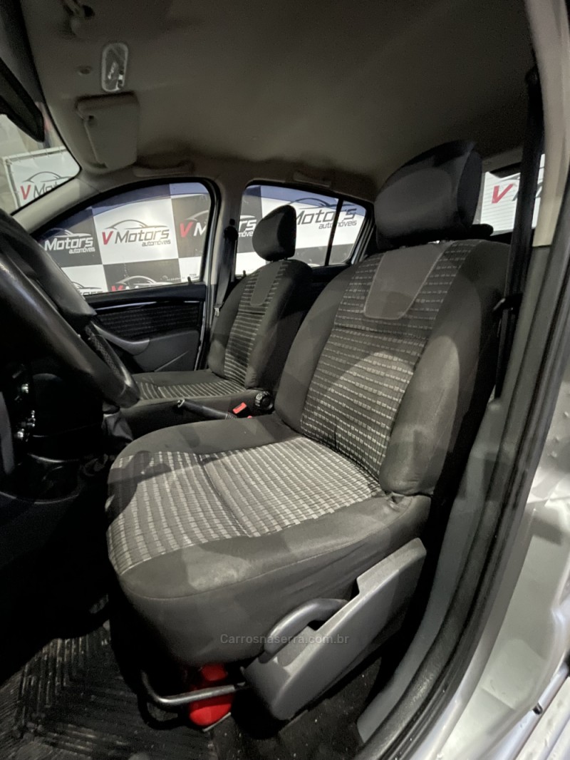 SANDERO 1.6 PRIVILÉGE 8V FLEX 4P MANUAL - 2013 - PAROBé