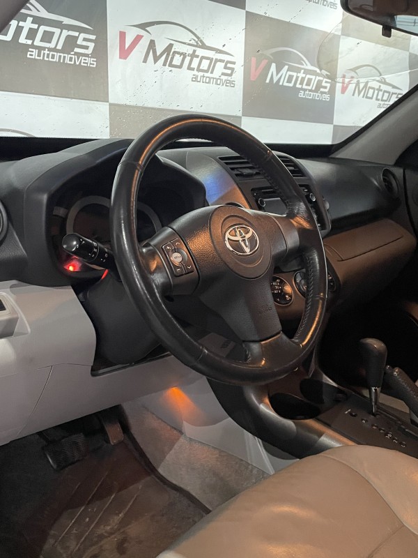 RAV4 2.4 4X2 16V GASOLINA 4P AUTOMÁTICO - 2011 - PAROBé