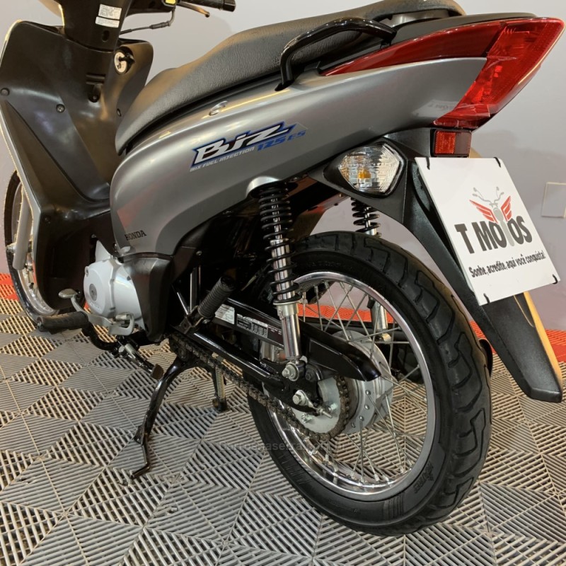 BIZ 125 ES - 2012 - PORTãO