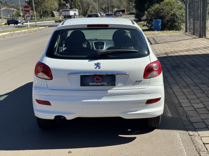 207 1.4 ACTIVE 8V FLEX 4P MANUAL - 2014 - NOVA PRATA