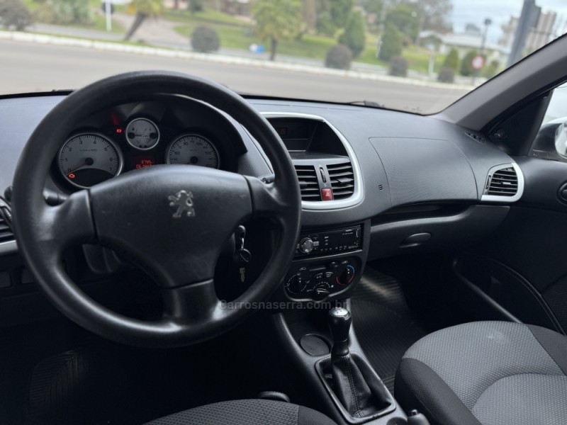 207 1.4 ACTIVE 8V FLEX 4P MANUAL - 2014 - NOVA PRATA