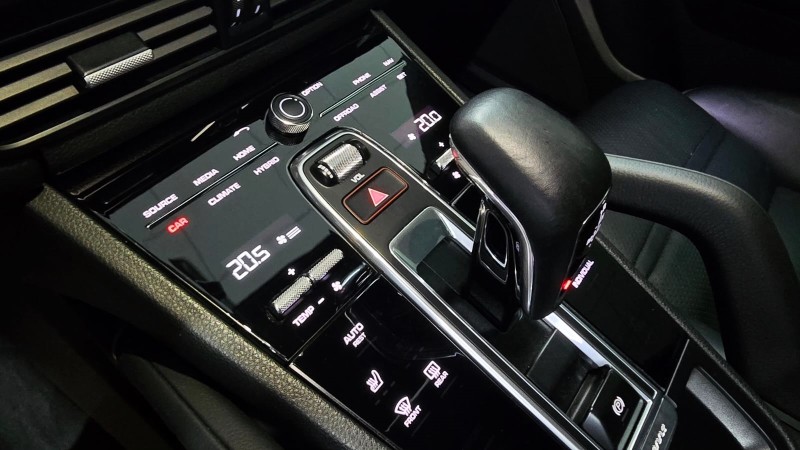 CAYENNE 3.0 V6 AWD E-HYBRID 4P AUTOMÁTICO - 2020 - CAXIAS DO SUL